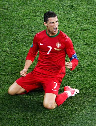 圣让表示：“我们对所有新成员感到兴奋，我们的球队仍在不断进步。”