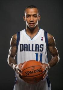 协助中场的 协助中场的